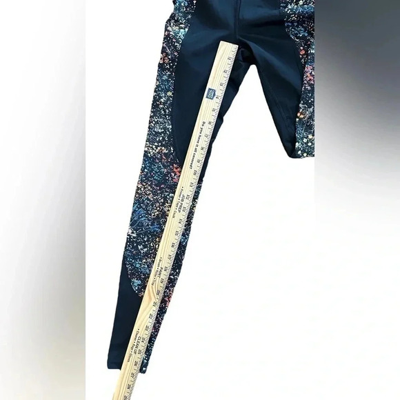 Lululemon Leggings Size 2 Floral Performance Full Length Comfort Athleisure - Picture 5 of 5